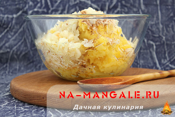 Картофельное пюре с сыром в лаваше на сковороде – рецепт с фото