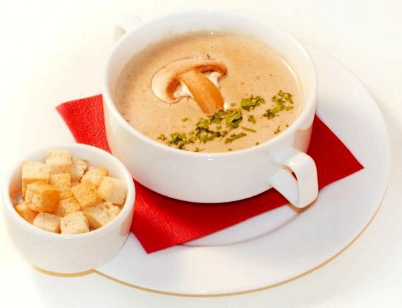 Крем-суп из шампиньонов со сливками: разные варианты рецептов
