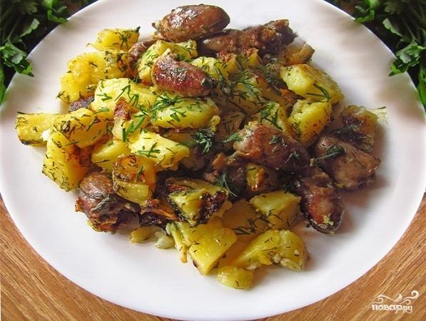 Куриные сердечки с картошкой: как вкусно потушить или пожарить