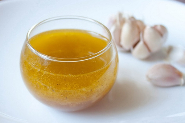 Мед с чесноком: польза и вред рецептов из этих компонентов, а также как приготовить смеси и каково их применение в народной медицине для лечения болезней
